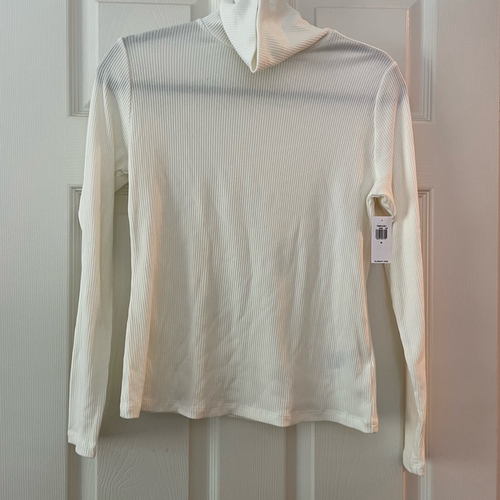 NWT Old Navy Cream Long Sleeve Fitted Turtleneck